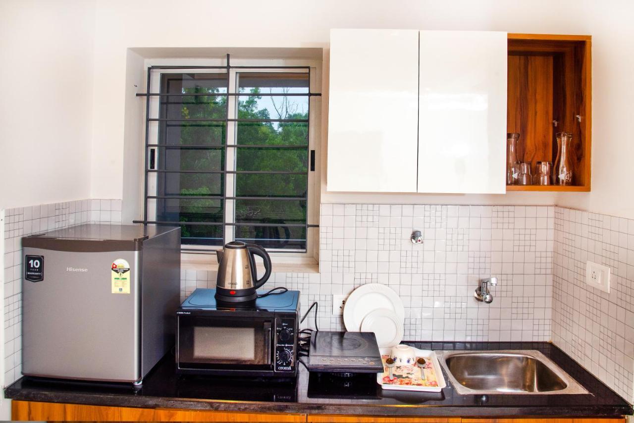 Beach Heaven Deluxe Rooms & Serviced Apartments Suratakal Esterno foto