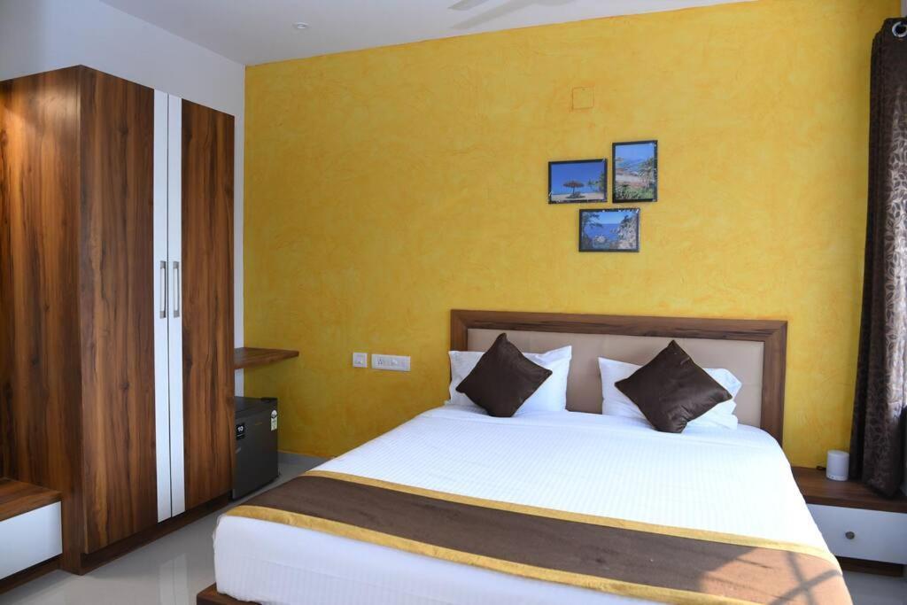 Beach Heaven Deluxe Rooms & Serviced Apartments Suratakal Esterno foto